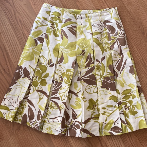 Carlisle set of 2 so silk skirts - Picture 2 of 7